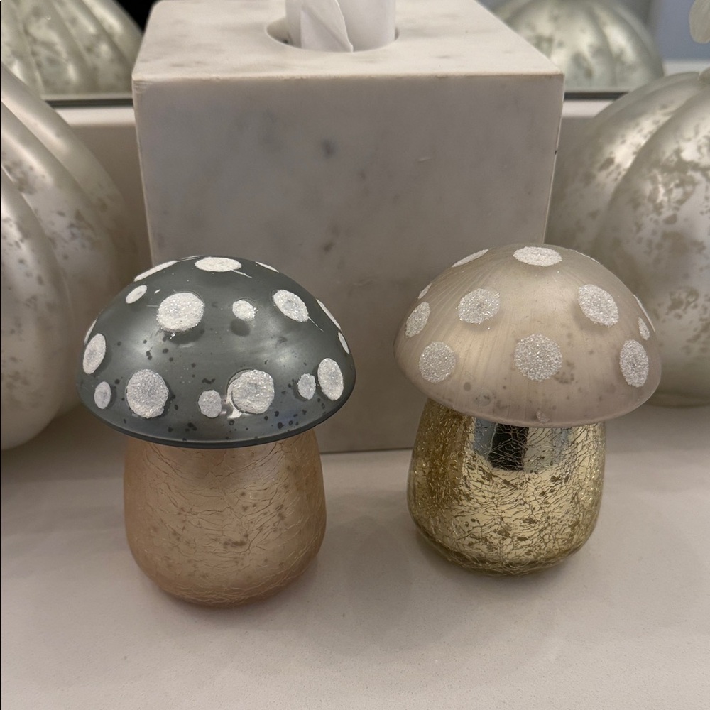 Anthropologie amanita mushroom candles set